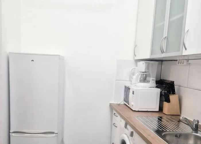 Apartment 10-min To Westbahnhof 1br & Living